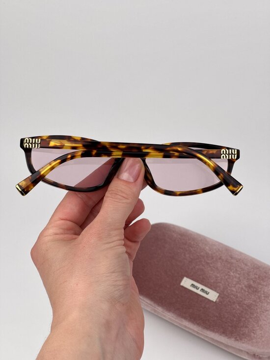 Miu Miu Women’s Sunglasses Honey Havana Pink Rectangle Frames MUA06S 14L4I0 NEW main image 6